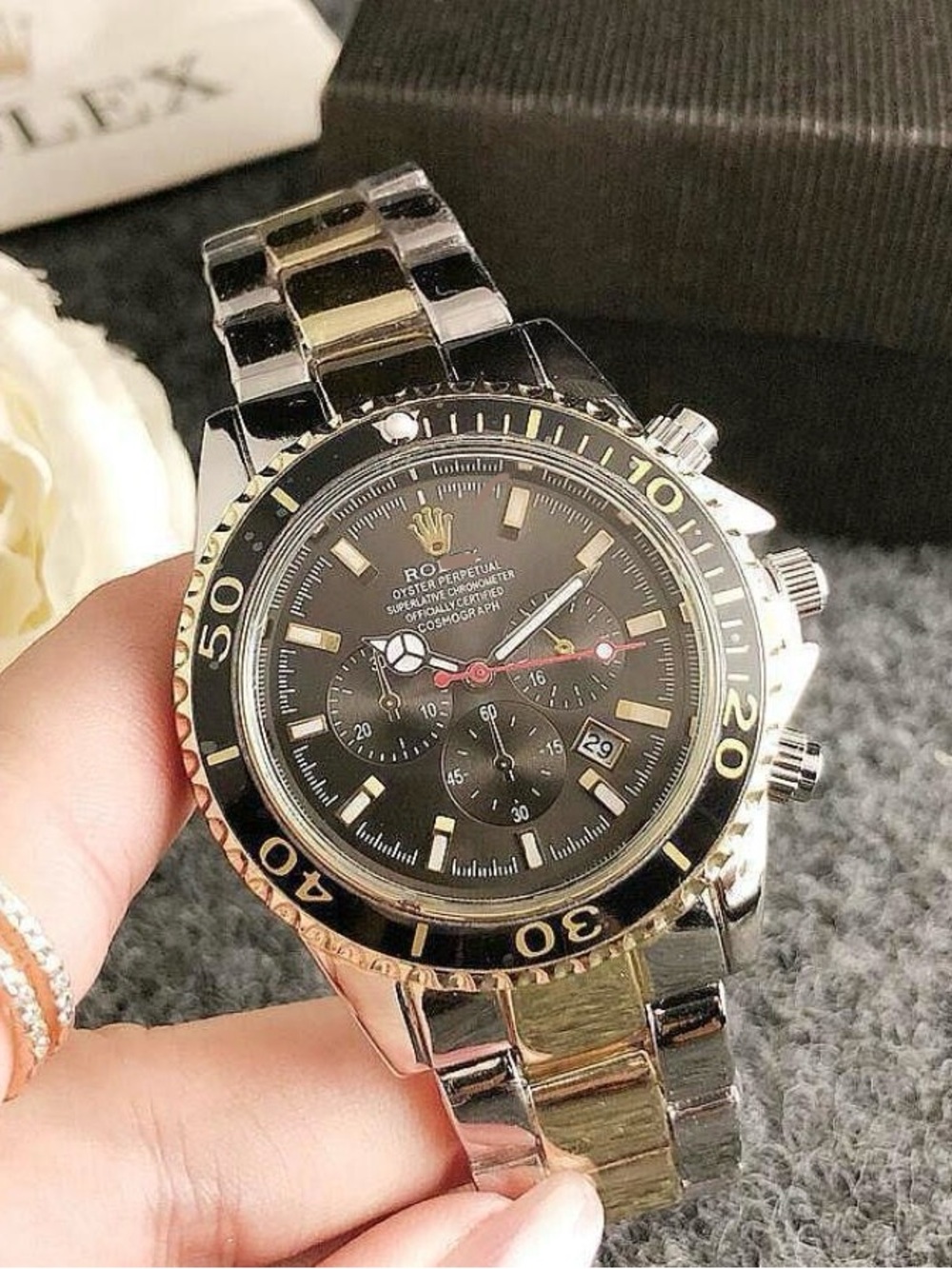 New men’s silver/gold fashion watch